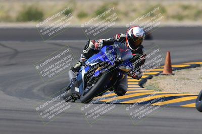 media/Nov-06-2022-SoCal Trackdays (Sun) [[208d2ccc26]]/Turn 11 (10am)/